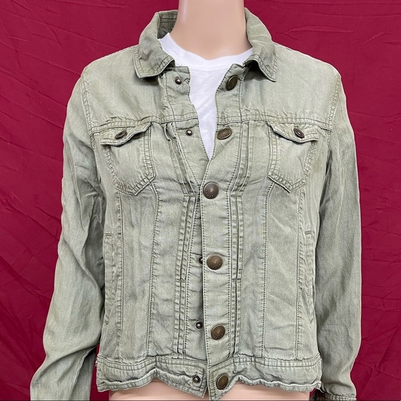 Tahari Jackets & Blazers - Olive Green Tahari Jacket size small